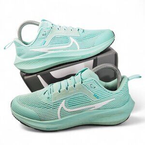 Nike Air Zoom Pegasus 40 Low "Green" Youth 5 Women's 6.5 DX2498-300 Sneakers